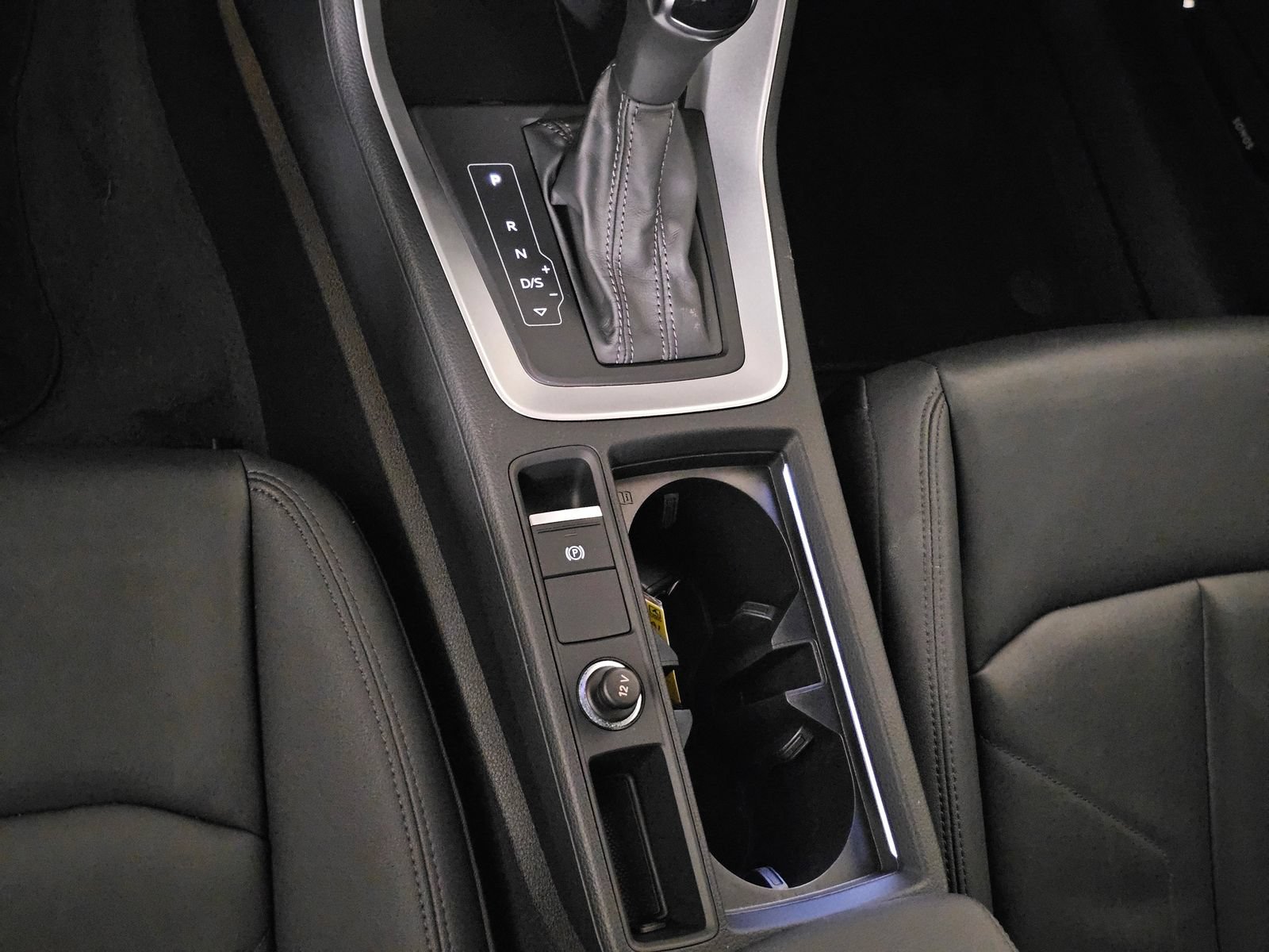 Used 2022 Audi Q3 2.0T Premium Plus w/ Premium Plus Package AWD/4WD image 12