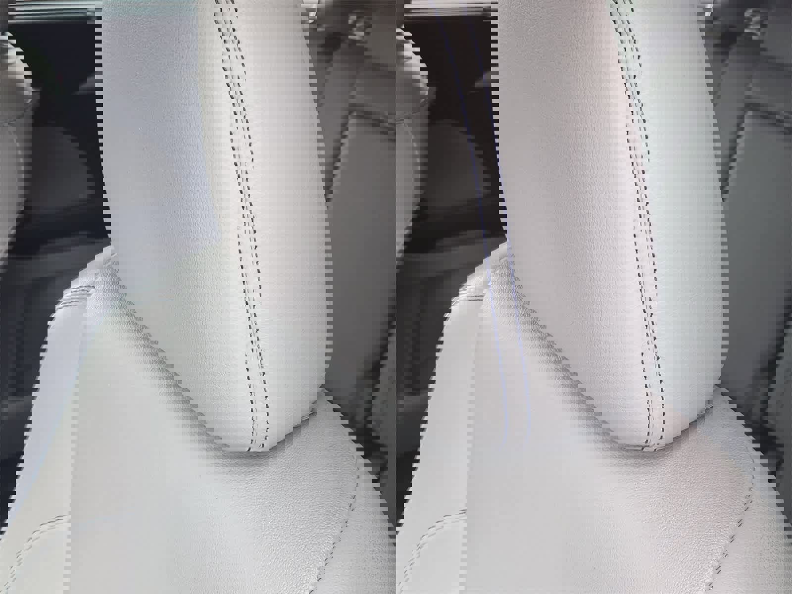 Used 2016 Toyota Highlander XLE image 15