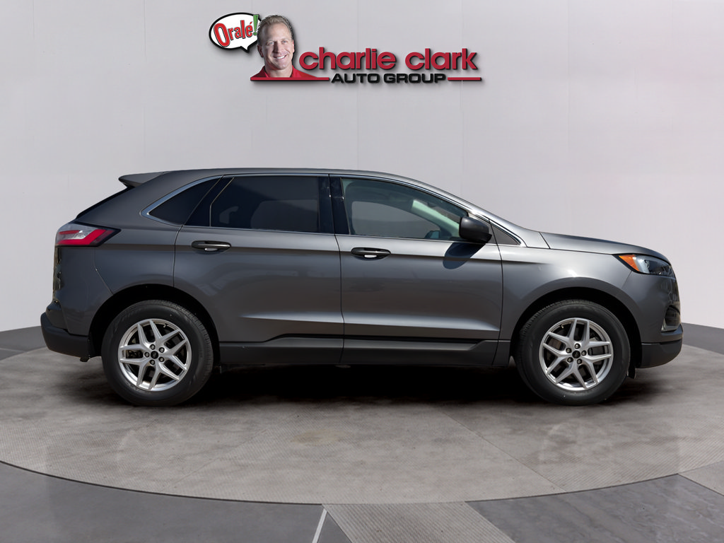 Used 2024 Ford Edge SEL w/ Convenience Package AWD/4WD image 6