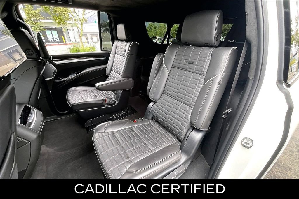 Certified 2025 Cadillac Escalade ESV Sport Platinum AWD/4WD image 19