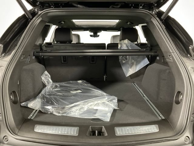 New 2026 Cadillac XT5 Premium Luxury w/ Driver Assist Package FWD image 32
