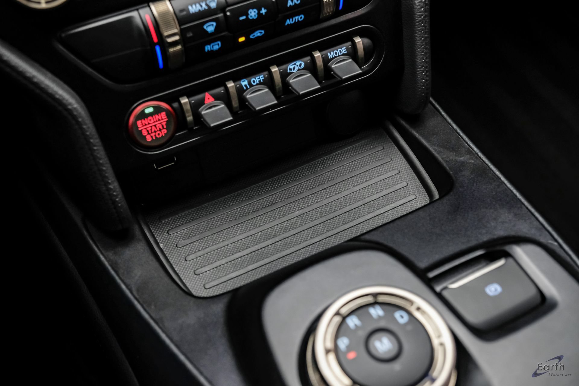 Used 2020 Ford Mustang Shelby GT500 w/ Carbon Fiber Track Pack RWD image 76