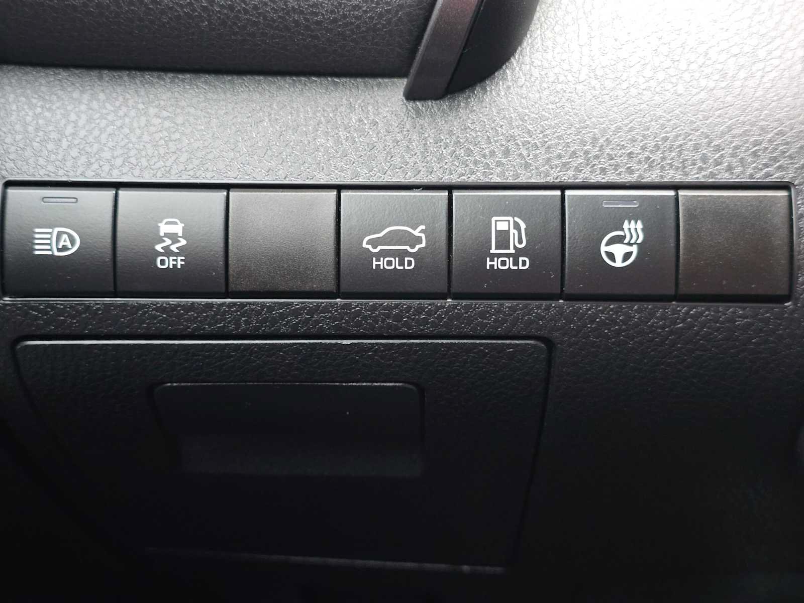Used 2022 Toyota Camry XSE AWD/4WD image 32
