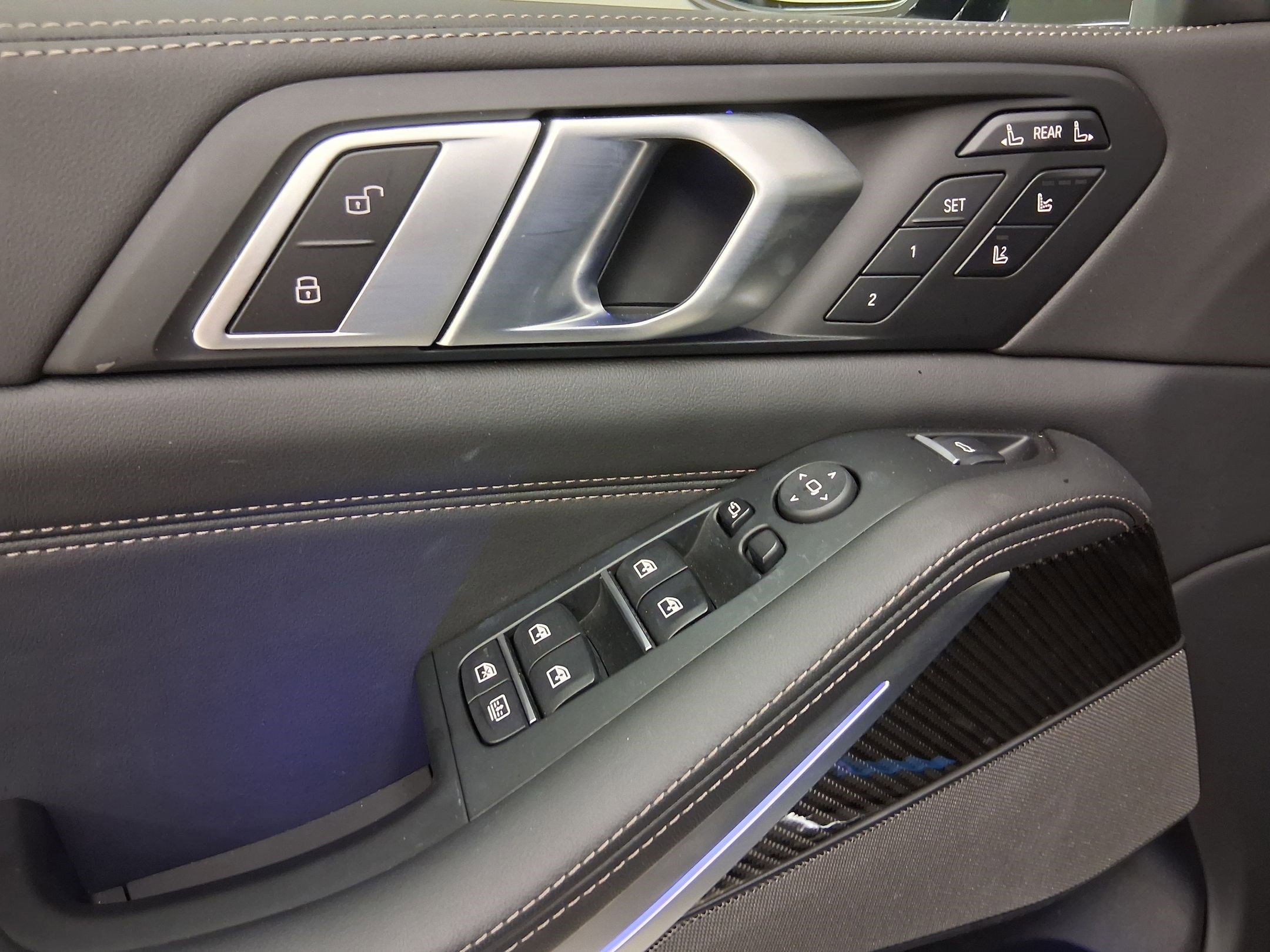 Used 2026 BMW X7 M60i AWD/4WD image 23