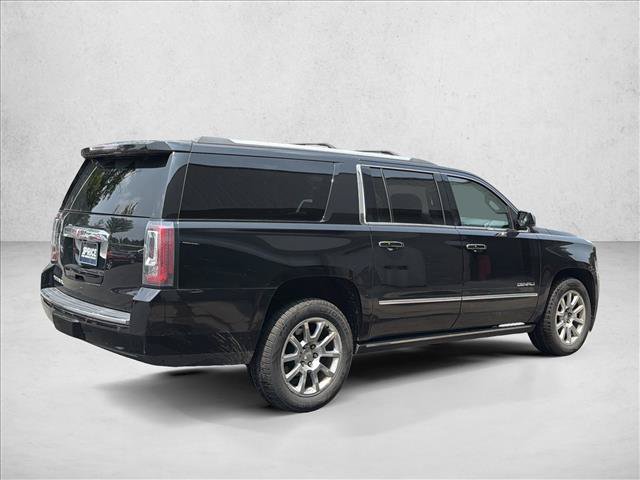 Used 2016 GMC Yukon XL Denali w/ Enhanced Security Package AWD/4WD image 5