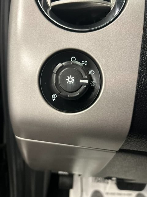 Used 2017 Ford Expedition Limited w/ Equipment Group 301A AWD/4WD image 18