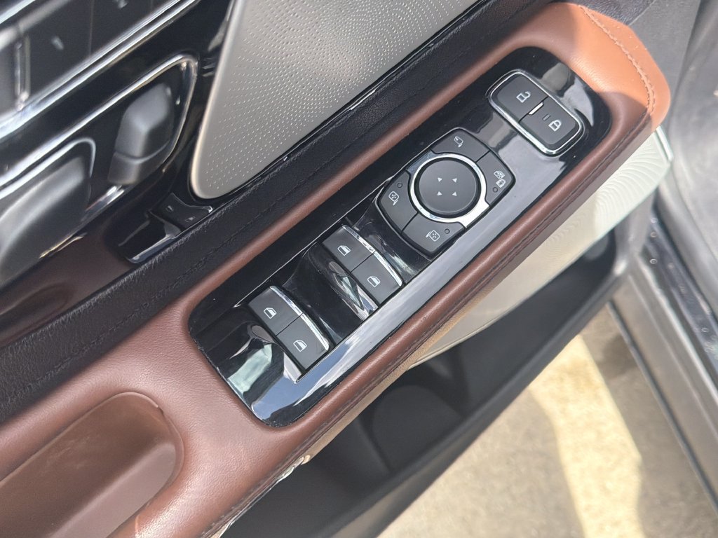 Used 2020 Lincoln Aviator Reserve w/ Equipment Group 202A AWD/4WD image 18
