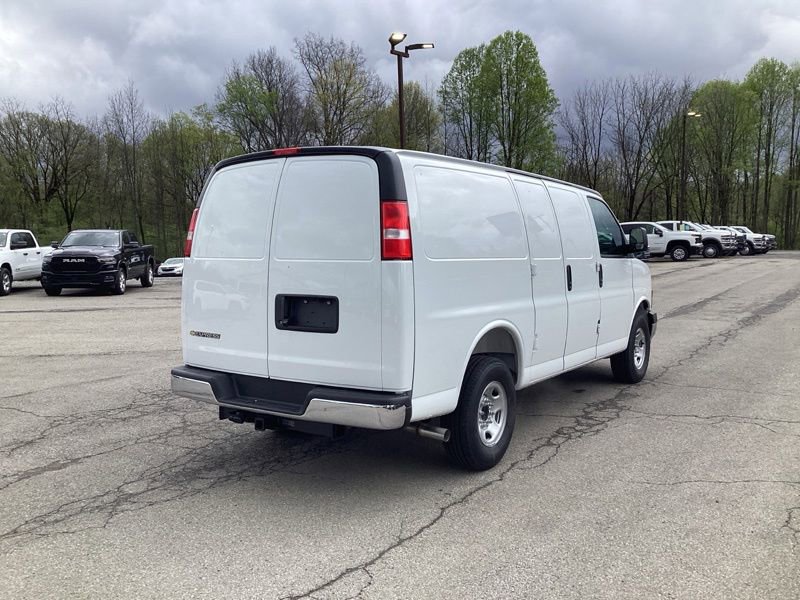 New 2026 Chevrolet Express 2500 w/ Driver Convenience Package RWD image 7