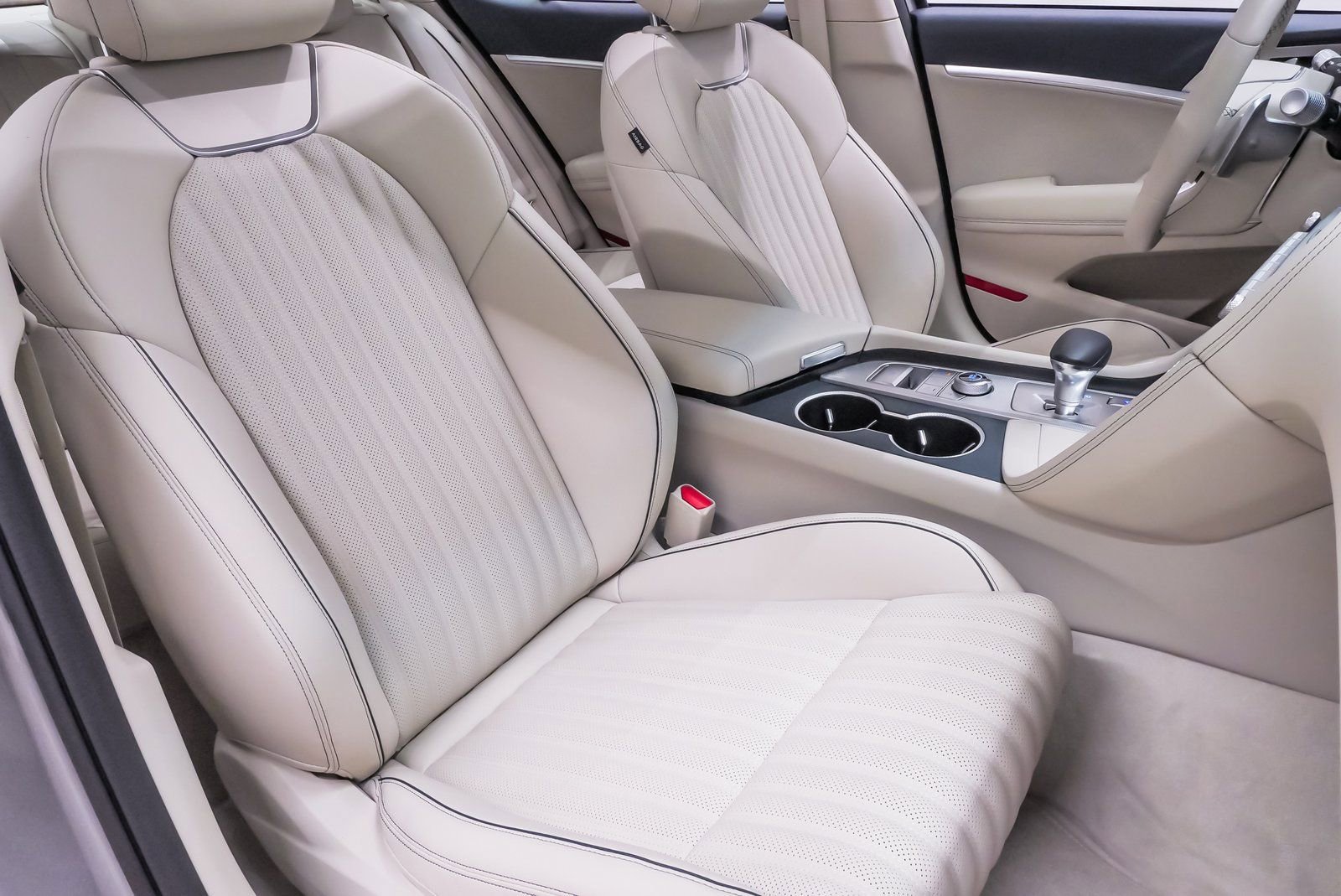 Certified 2026 Genesis G70 2.5T Prestige image 15