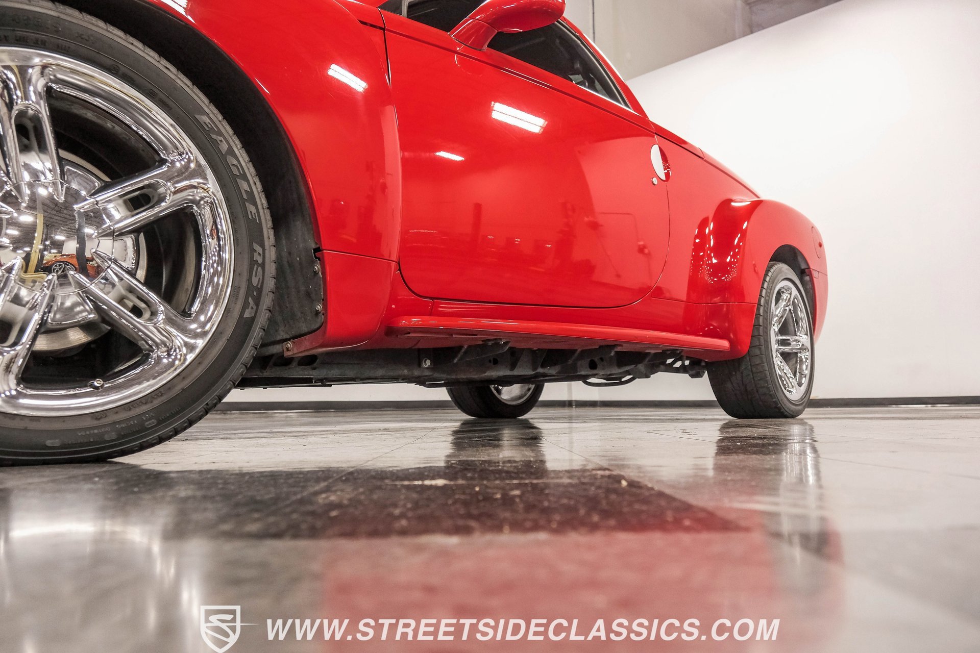 Used 2003 Chevrolet SSR w/ Preferred Equipment Group image 24