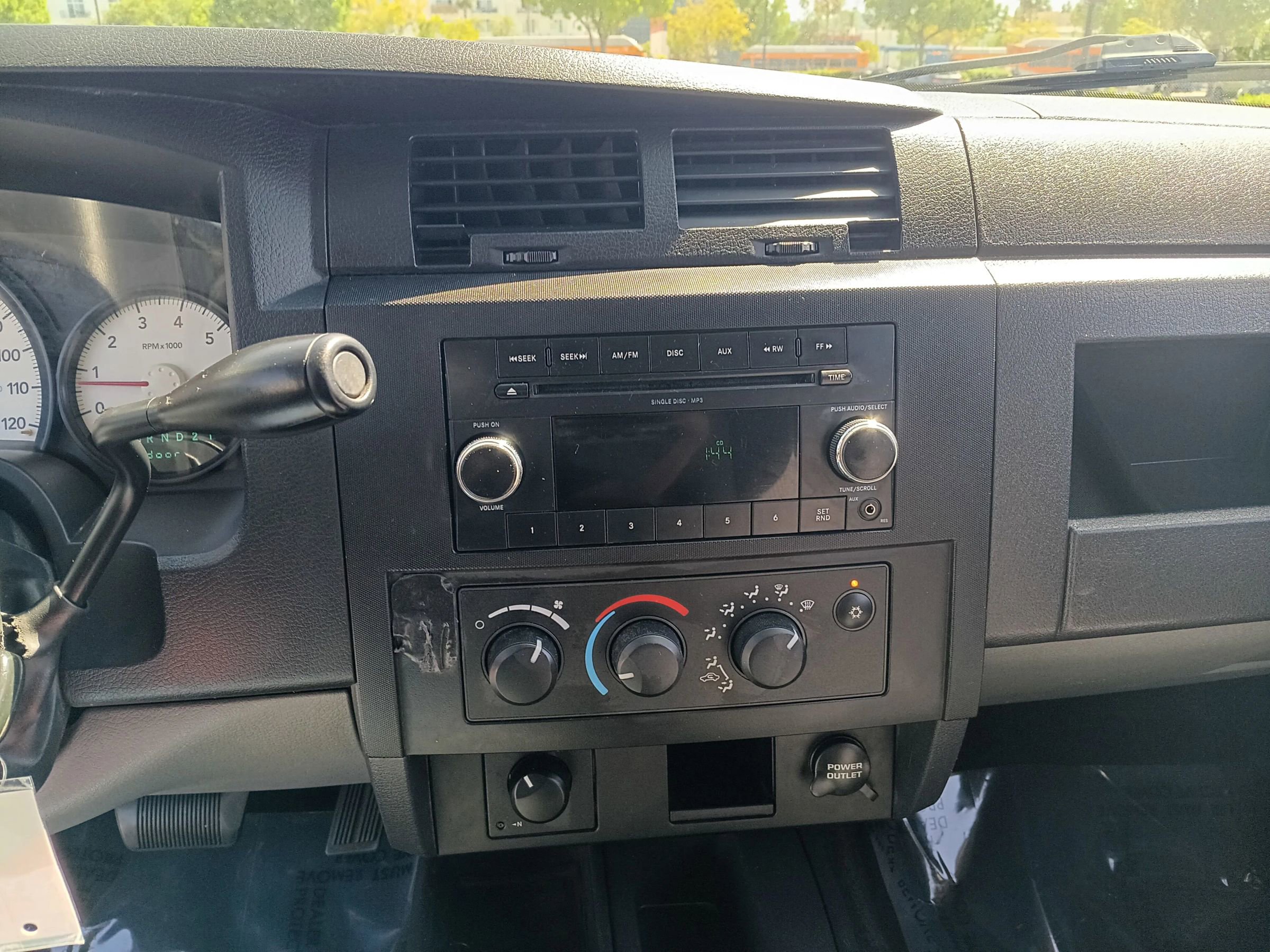 Used 2011 Dodge Dakota Big Horn w/ Skid Plate Group AWD/4WD image 19