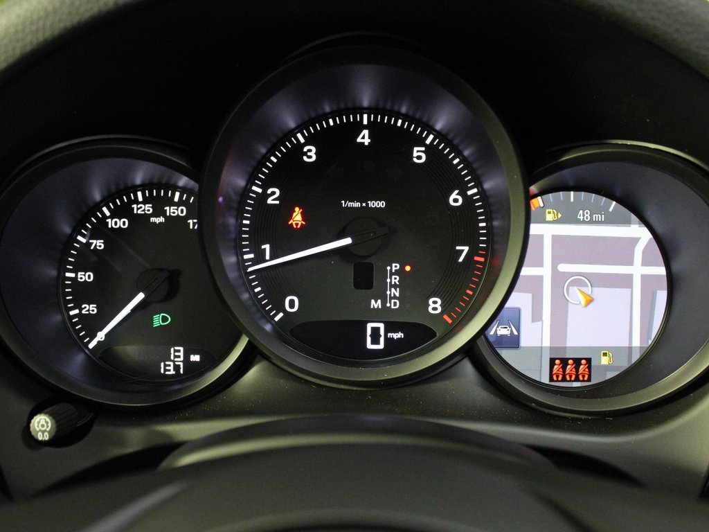 Used 2026 Porsche Macan image 21