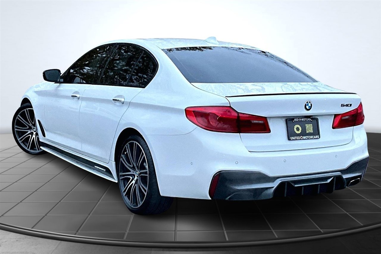 Used 2018 BMW 540i image 4