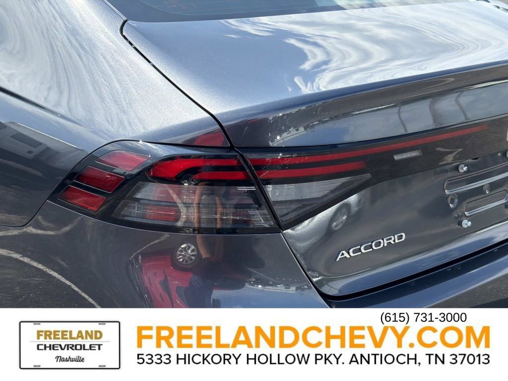 Used 2025 Honda Accord Touring image 12