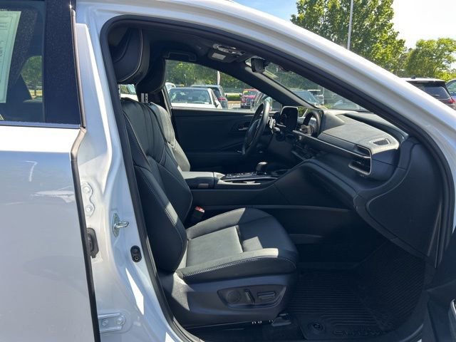 Used 2025 Toyota Crown Signia AWD/4WD image 19