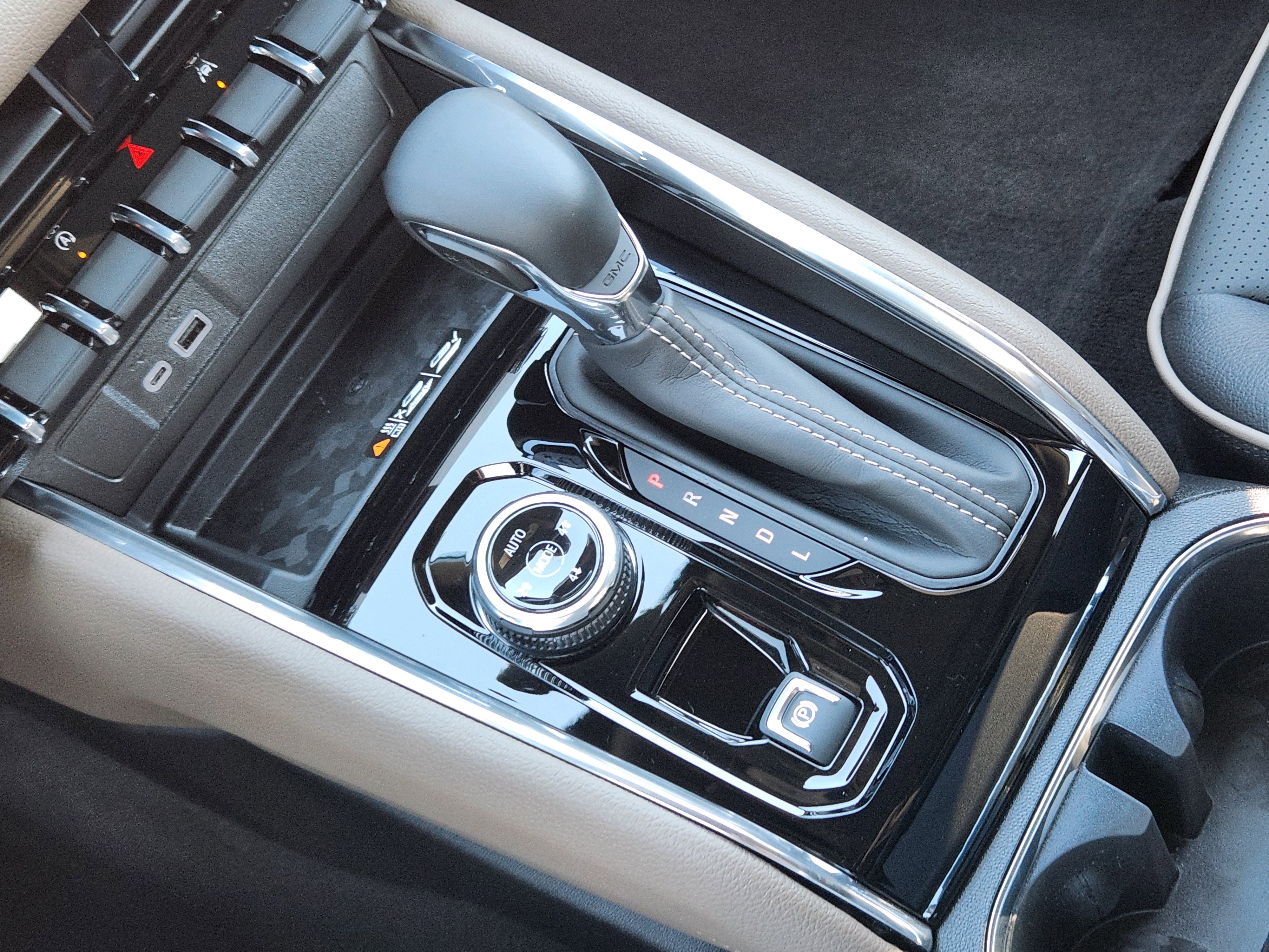 Certified 2026 GMC Canyon Denali image 21