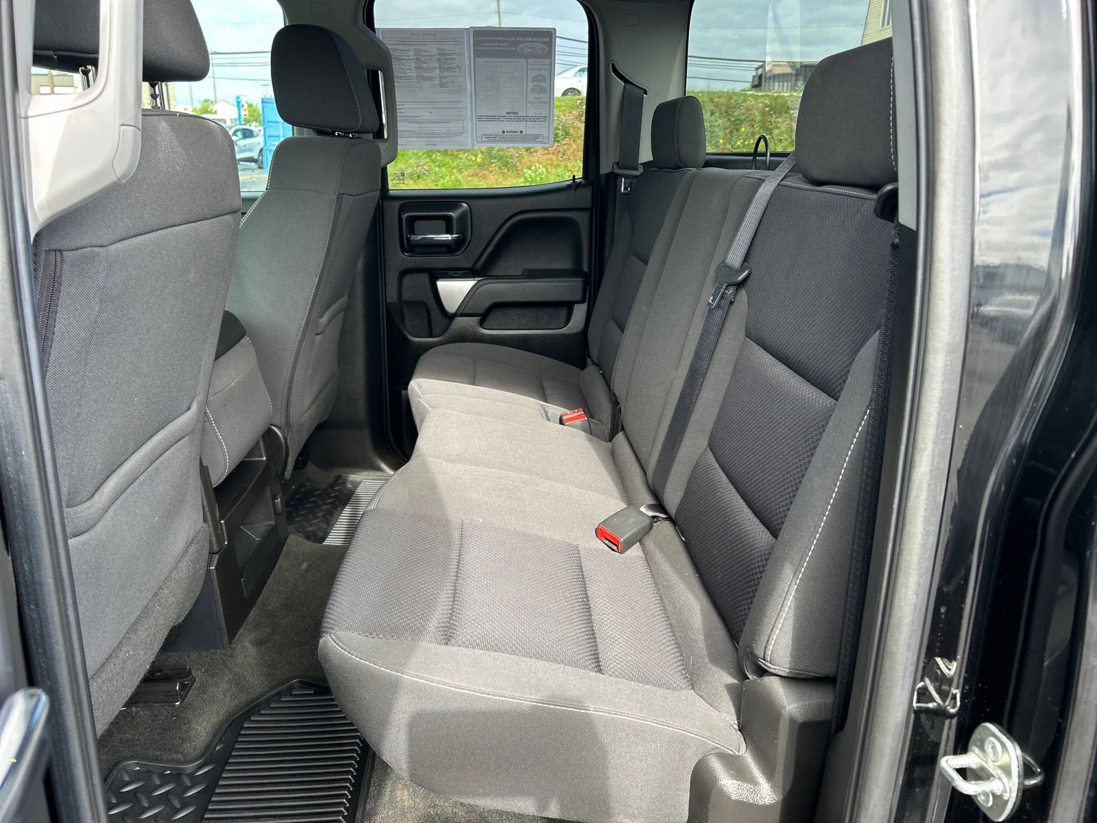 Used 2018 Chevrolet Silverado 1500 LT AWD/4WD image 8