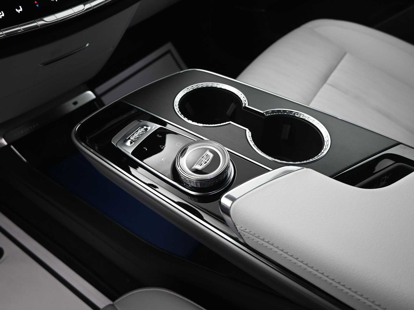 New 2025 Cadillac Lyriq Sport image 17