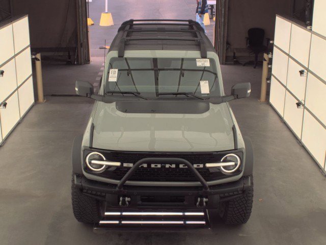 Used 2023 Ford Bronco Wildtrak image 2