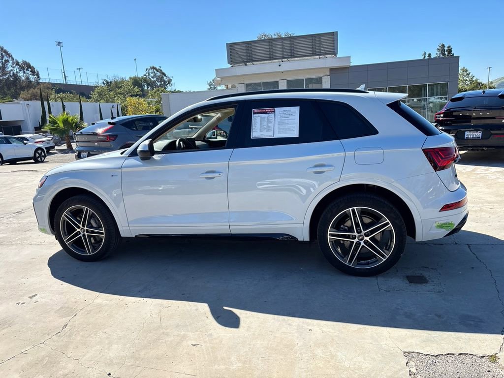 Used 2023 Audi Q5 e Premium Plus w/ Premium Plus Package image 4