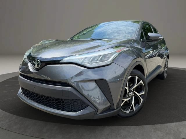 Used 2020 Toyota C-HR XLE FWD image 1