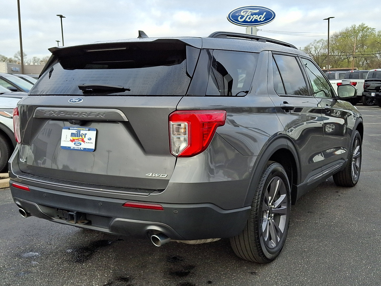 Certified 2023 Ford Explorer XLT w/ Equipment Group 202A image 6