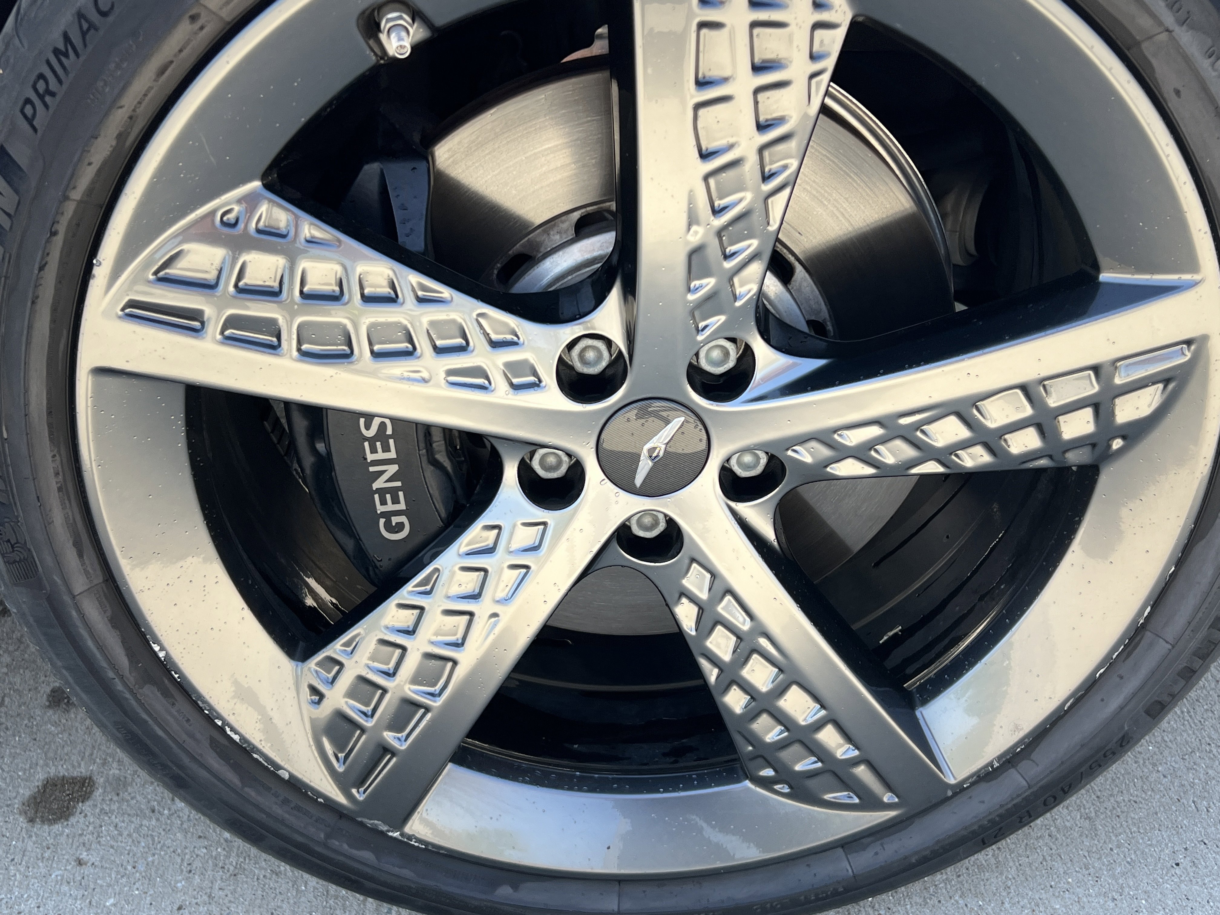 Used 2023 Genesis GV70 2.5T w/ Sport Prestige Package image 12