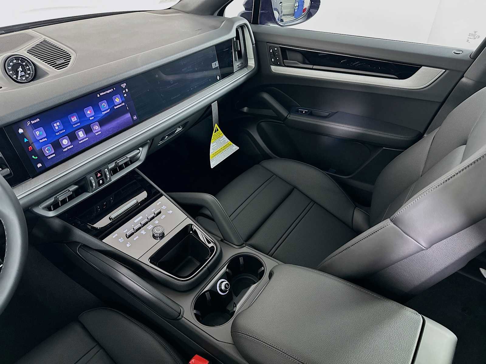 New 2026 Porsche Cayenne S image 25