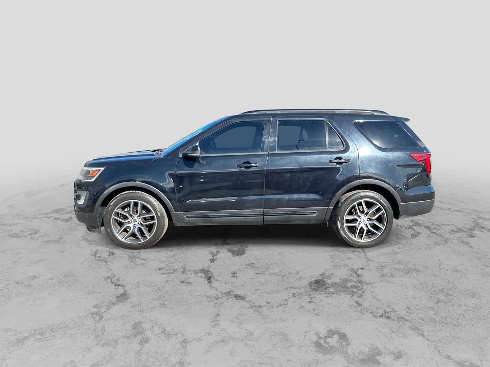 Used 2016 Ford Explorer Sport w/ Equipment Group 401A image 5