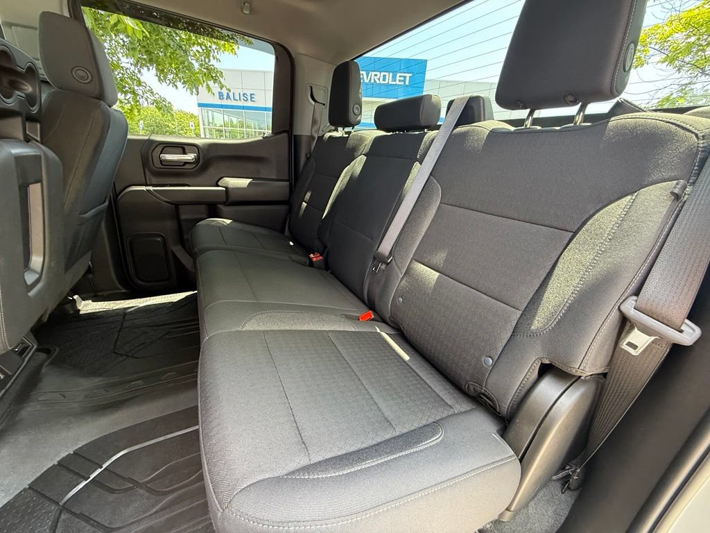Used 2026 Chevrolet Silverado 1500 Custom w/ LPO, Dark Essentials Package AWD/4WD image 25