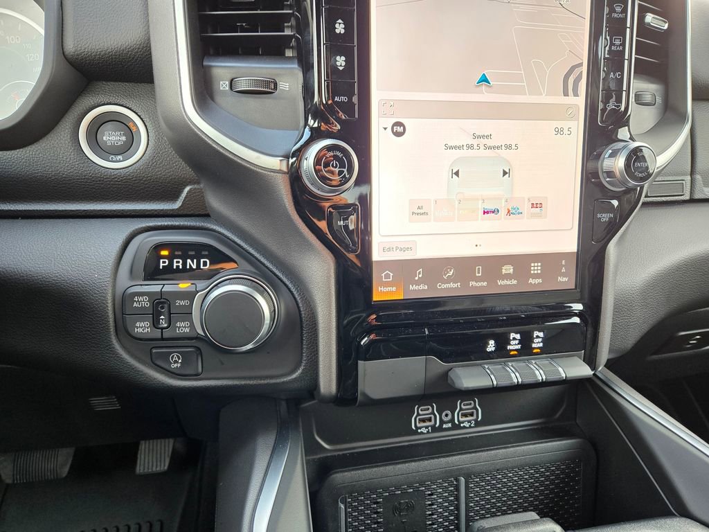 Used 2025 RAM 1500 Big Horn AWD/4WD image 27