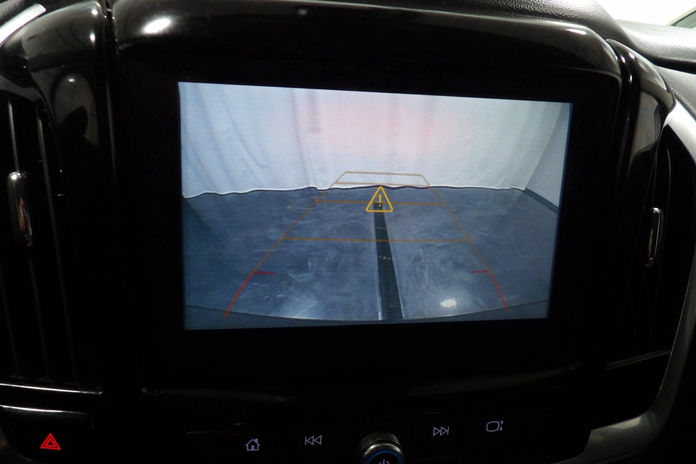 Used 2019 Chevrolet Traverse LT w/ LPO, Floor Liner Package AWD/4WD image 25