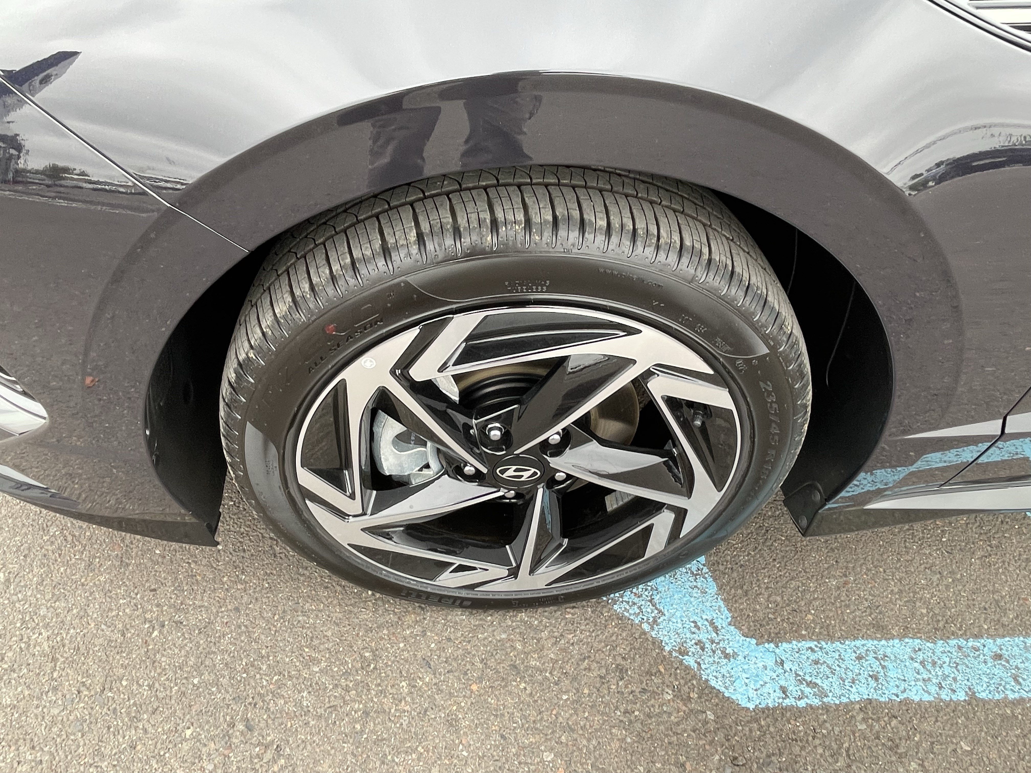 Certified 2026 Hyundai Sonata SEL AWD/4WD image 9