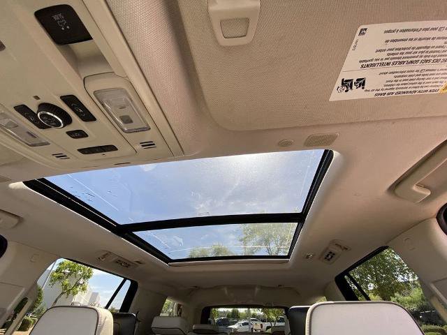 Used 2021 GMC Yukon Denali w/ Denali Premium Package image 15