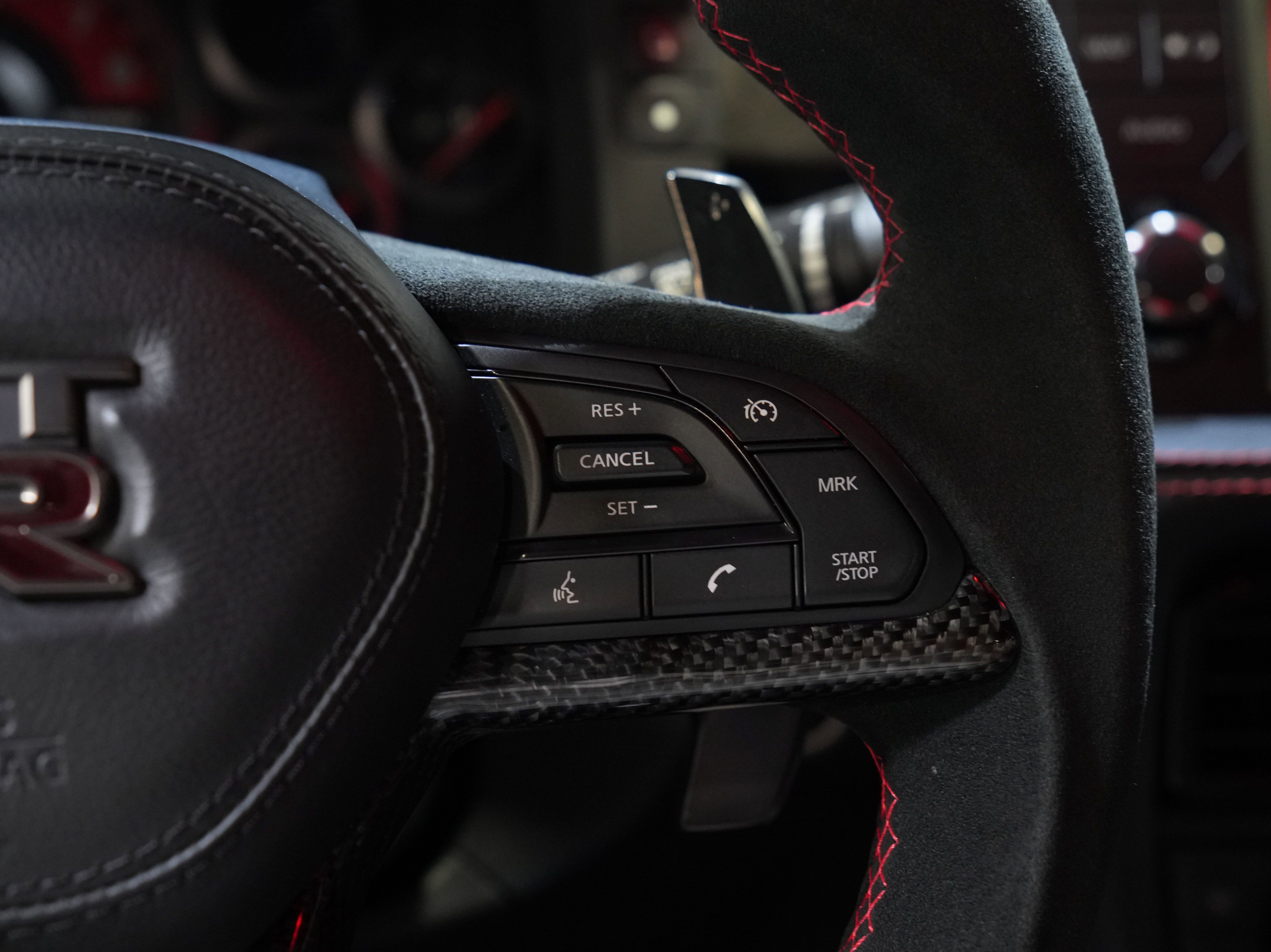 Used 2017 Nissan GT-R NISMO AWD/4WD image 37