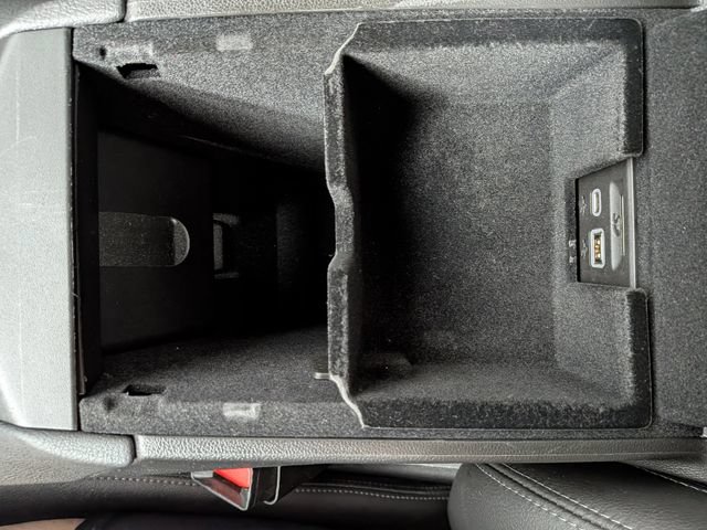 Used 2020 Cadillac XT5 Luxury w/ LPO, Floor Liner Package FWD image 21