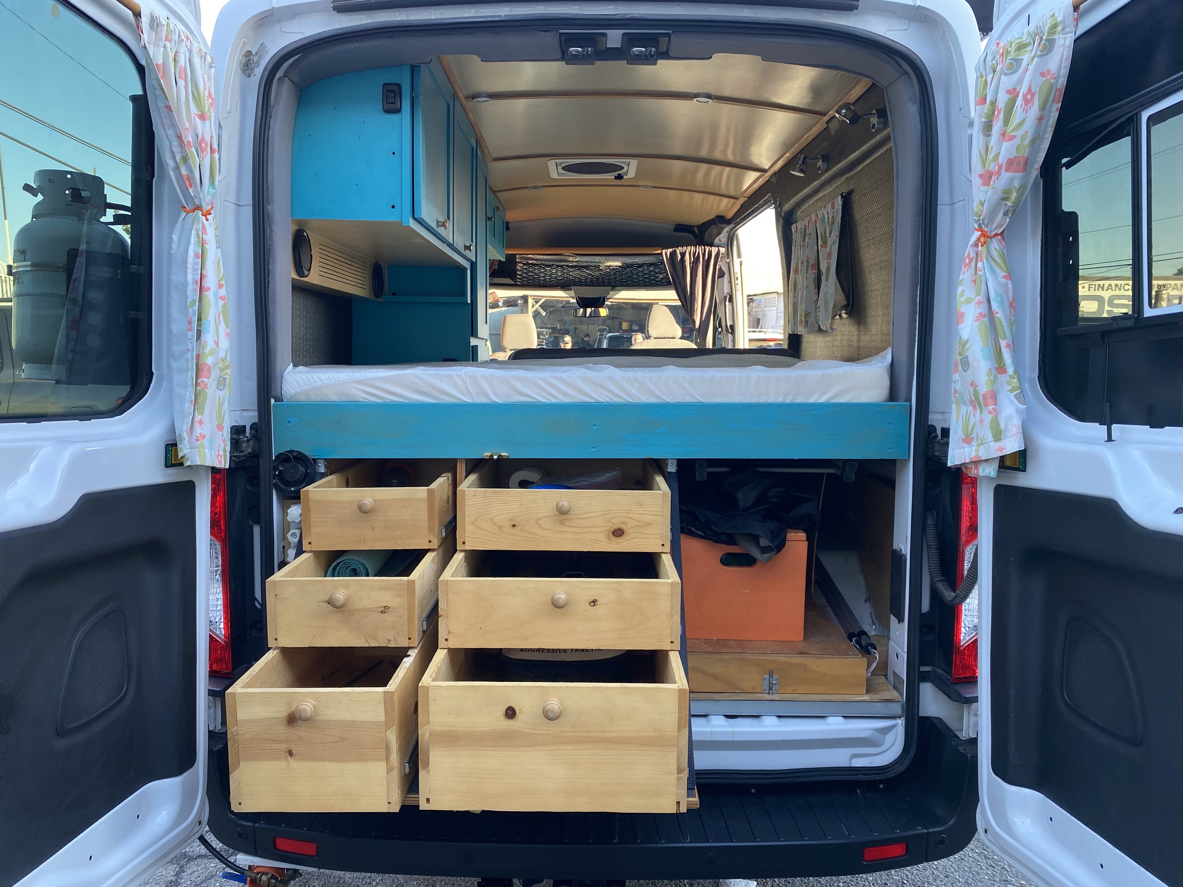 Used 2016 Ford Transit 250 148 Medium Roof RWD image 34