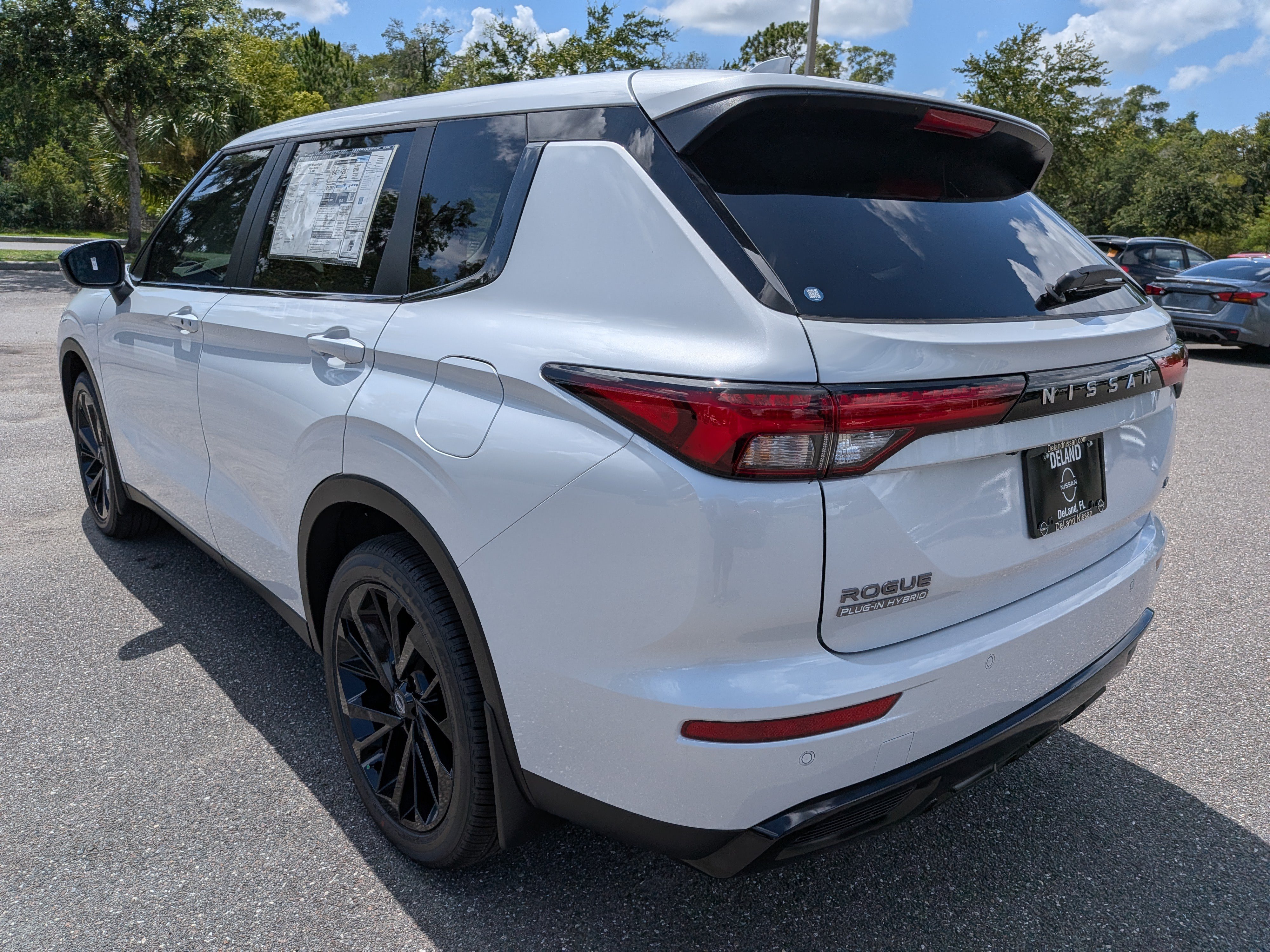 New 2026 Nissan Rogue SL AWD/4WD image 6