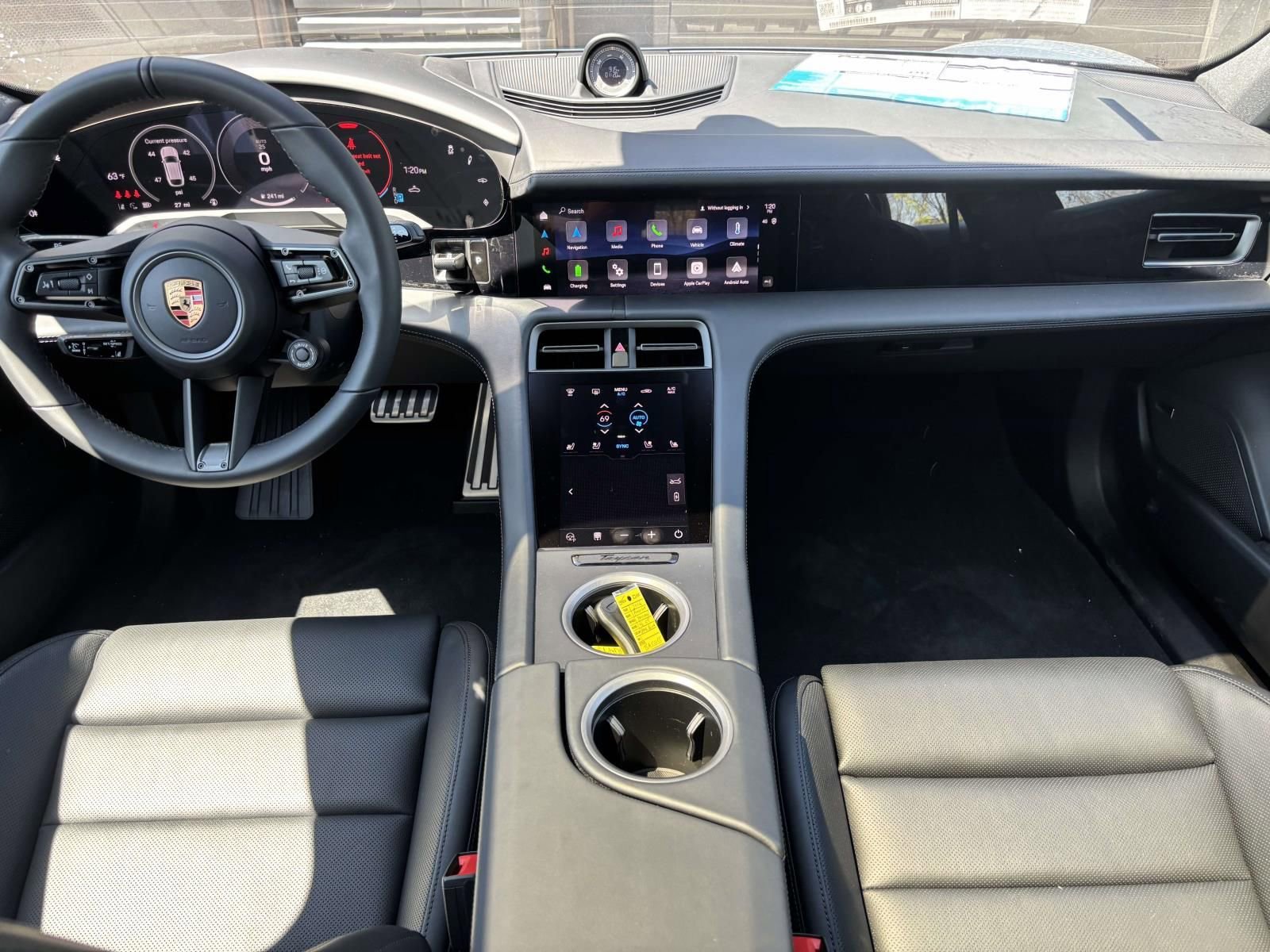 New 2026 Porsche Taycan 4S AWD/4WD image 18