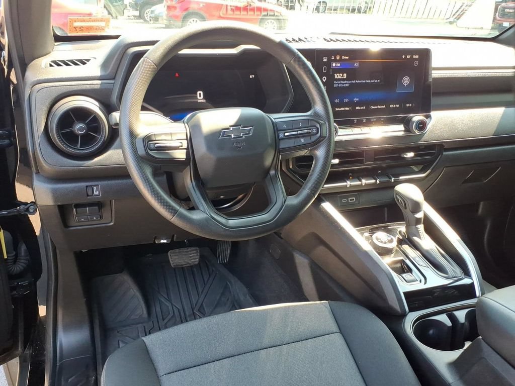Used 2024 Chevrolet Colorado Trail Boss w/ Technology Package AWD/4WD image 15