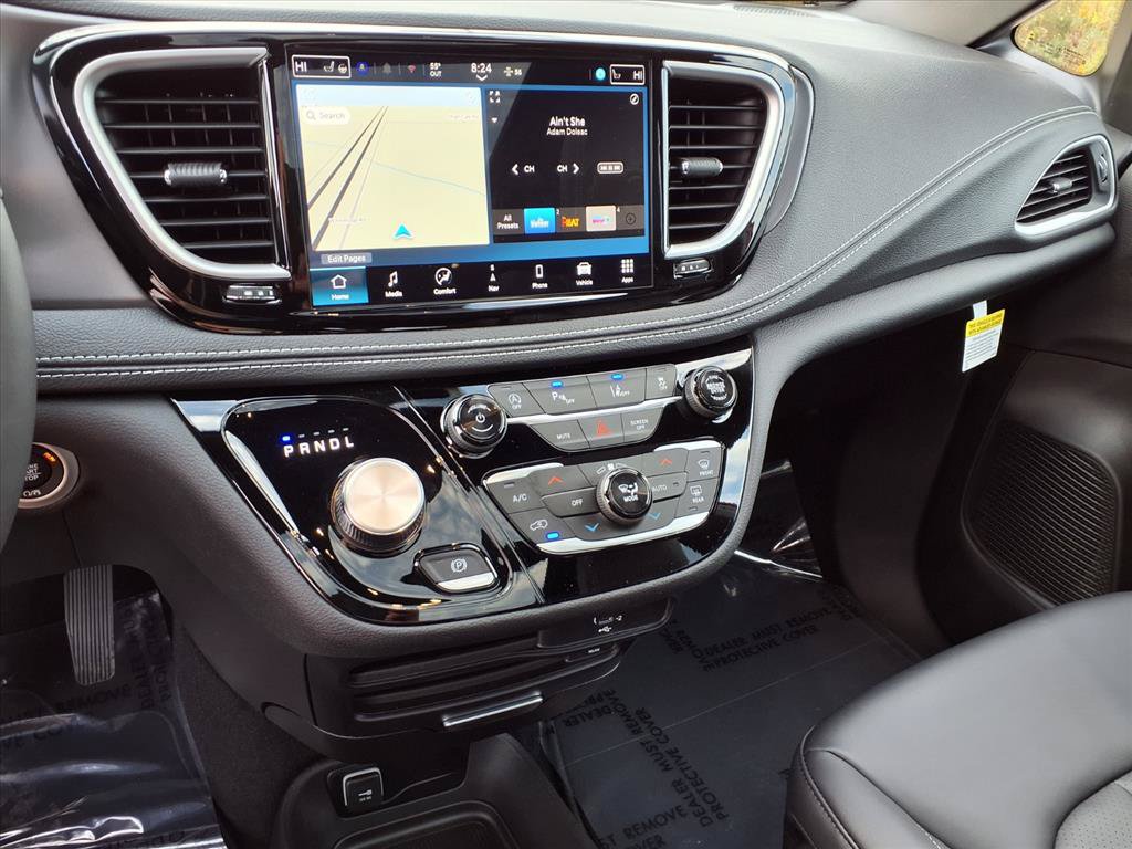 New 2026 Chrysler Pacifica Select FWD image 6
