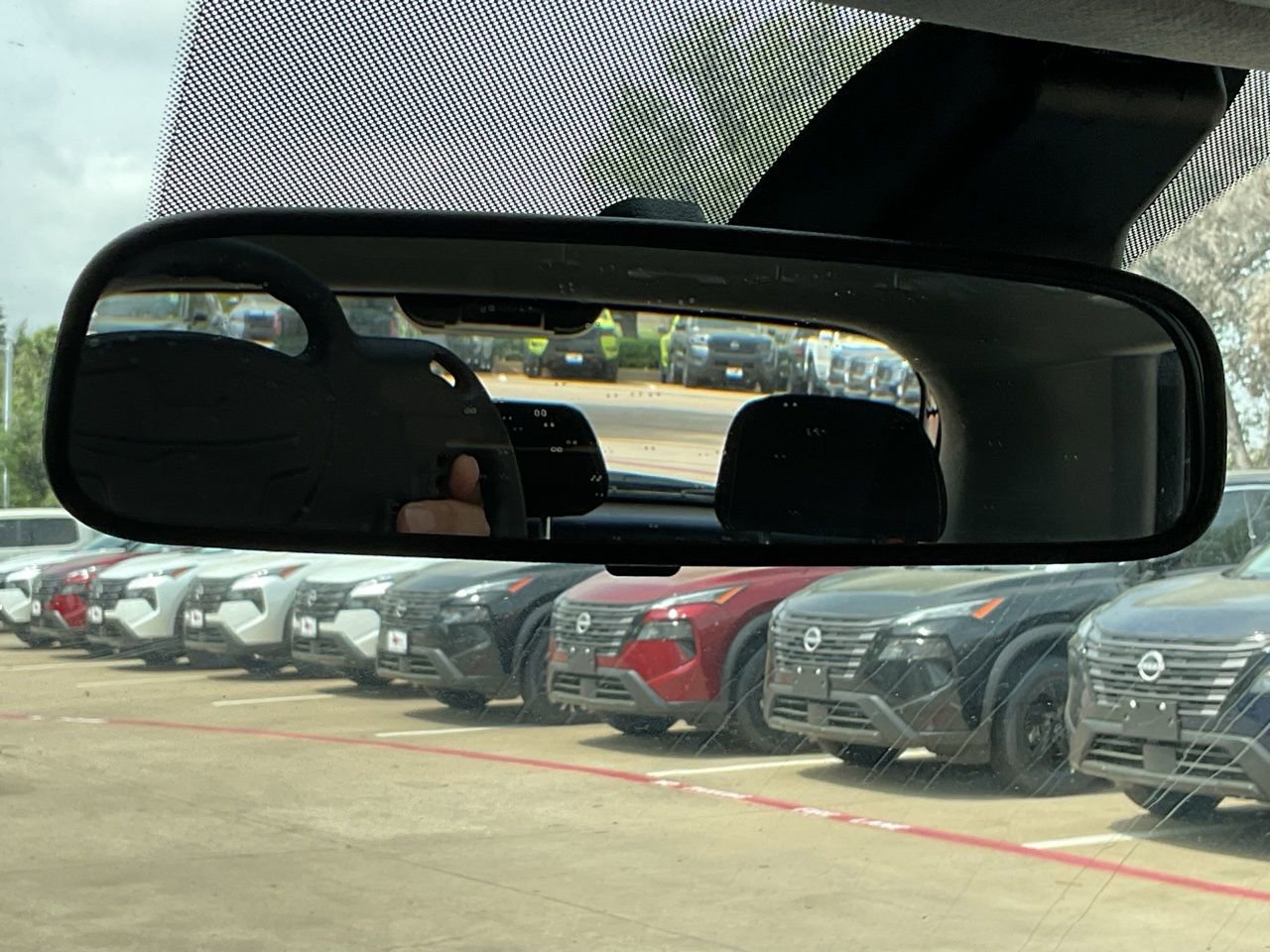 Used 2025 Hyundai Venue SEL image 29