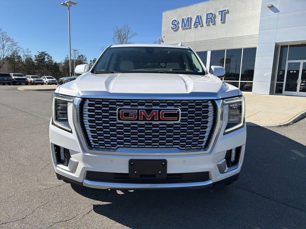 Used 2021 GMC Yukon Denali w/ Denali Premium Package image 8