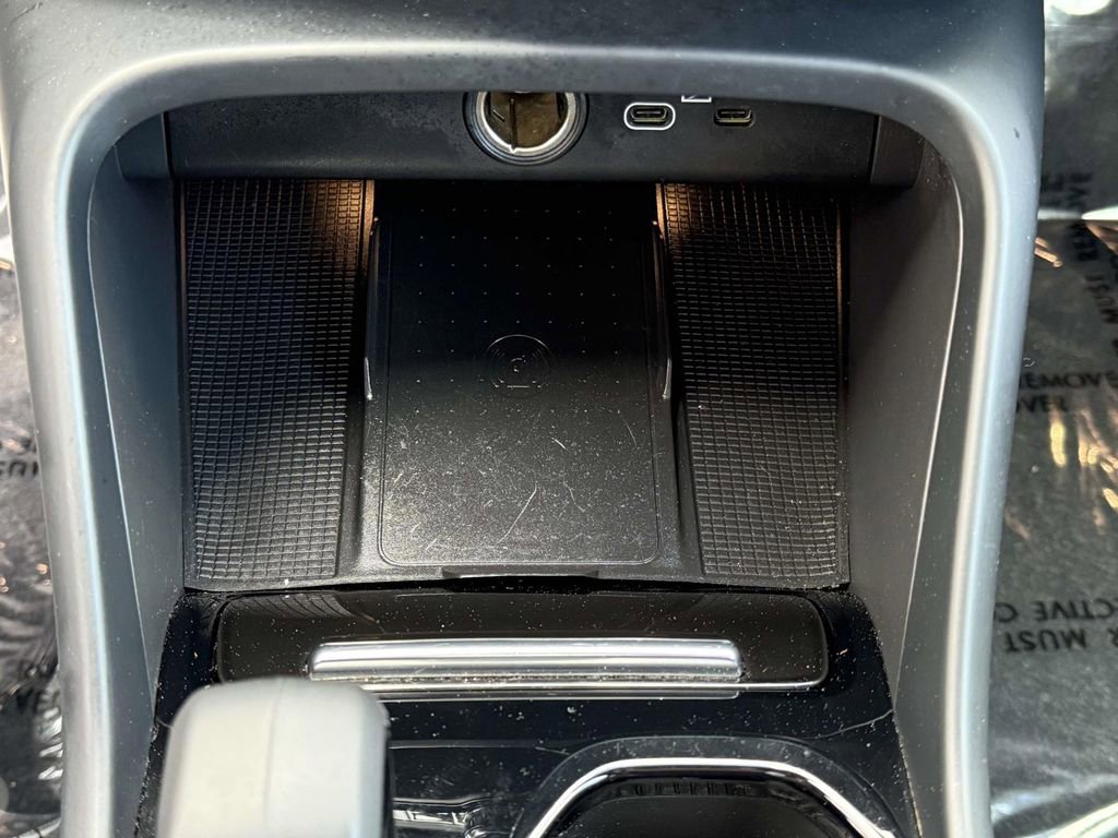 Used 2023 Volvo C40 P8 Recharge Ultimate w/ Protection Package Premier image 24