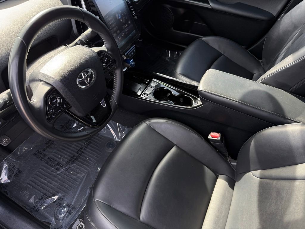 Used 2022 Toyota Prius Prime XLE image 17