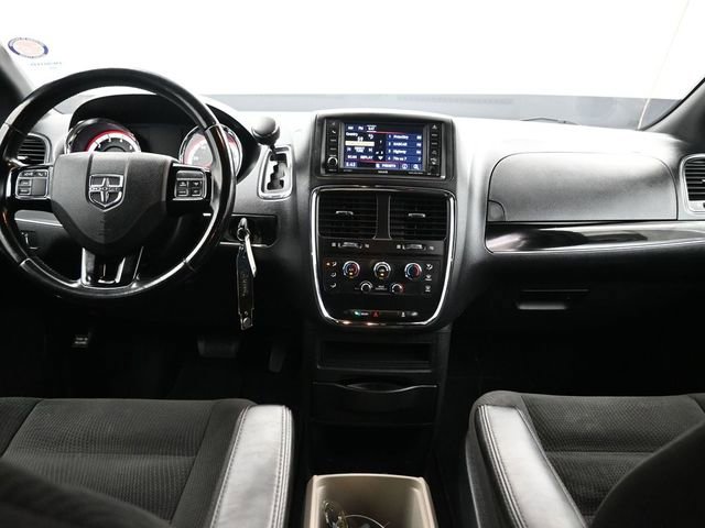 Used 2020 Dodge Grand Caravan SE FWD image 15