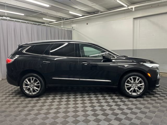 Used 2024 Buick Enclave Essence w/ Experience Buick Package image 3