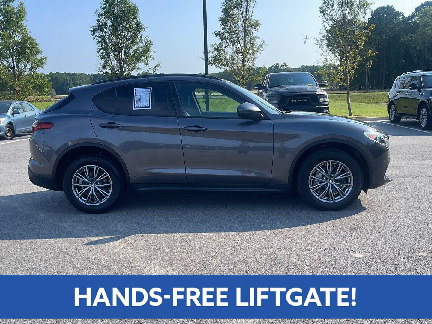 Used 2023 Alfa Romeo Stelvio Sprint AWD/4WD image 10