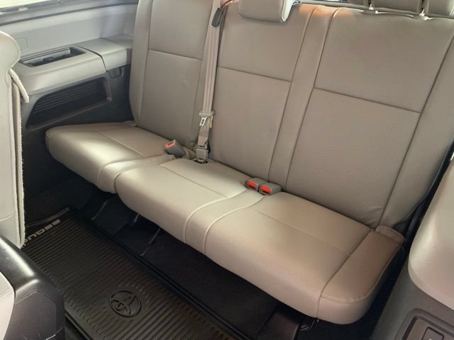 Used 2020 Toyota Sequoia Platinum AWD/4WD image 9
