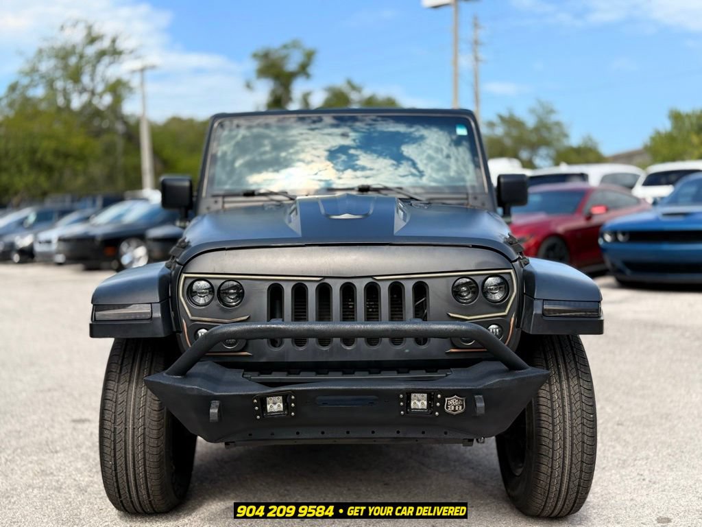 Used 2017 Jeep Wrangler Unlimited Sahara w/ Dual Top Group AWD/4WD image 14